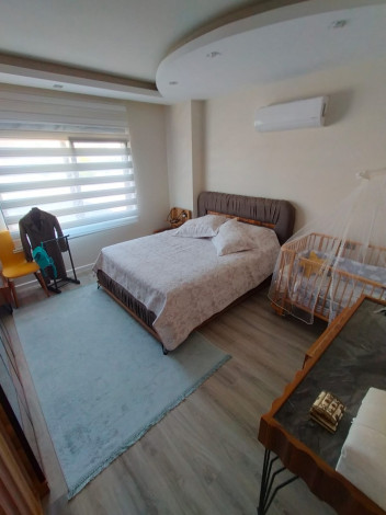 Квартира 4+1 с отдельной кухней в новом доме с развитой инфраструктурой, 180 м2 - Ракурс 22