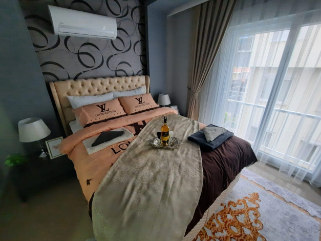 Квартира 2+1 с новой мебелью вблизи моря в Махмутларе, 90 м2 - Ракурс 4