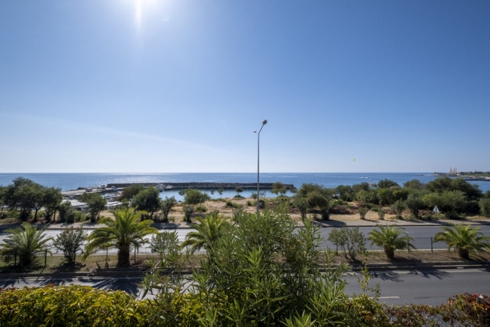 Трехкомнатная вилла с видом на море в районе Тюрклер города Аланья, 95 м2 - Ракурс 3