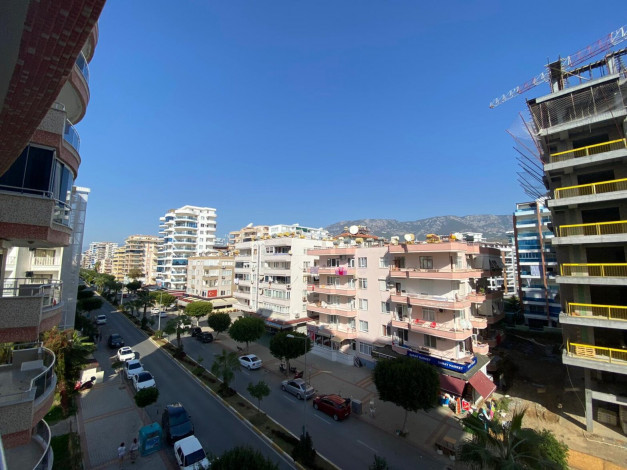 Квартира 2+1 большой планировки с мебелью в Махмутларе, 120 м2 - Ракурс 3