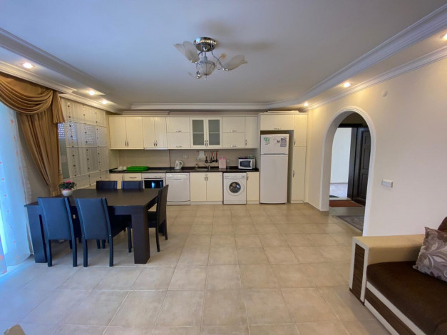 Квартира 2+1 большой планировки с мебелью в Махмутларе, 120 м2 - Ракурс 4