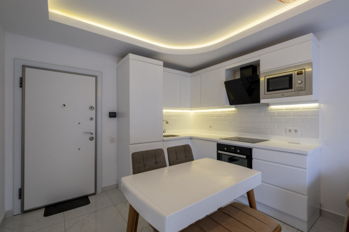 Квартира 1+1 в центре Алании в одном из лучших комплексов с развитой инфраструктурой, 55 м2 - Ракурс 4