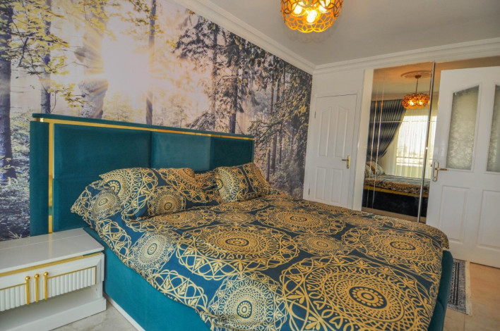 Четырехкомнатная квартира в центре Махмутлара в 100 метрах от Средиземного моря, 135 м2 - Ракурс 14