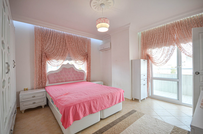 Просторная трехкомнатная квартира в 100 метрах от Средиземного моря, 135 м2 - Ракурс 15