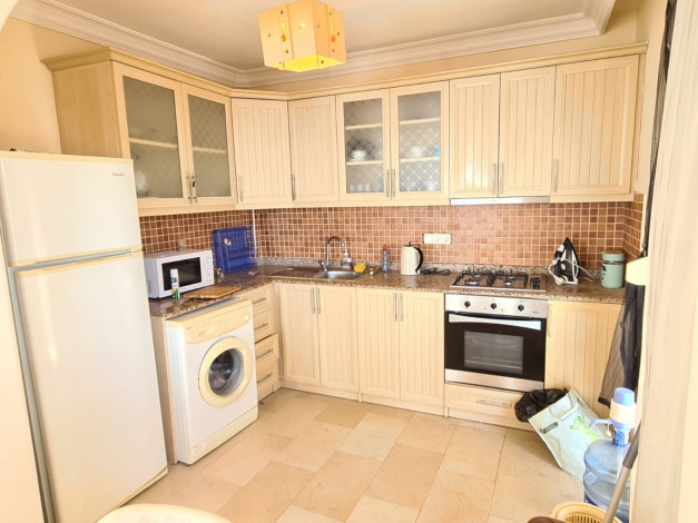 Пятикомнатная квартира большой площади на берегу моря в Махмутларе, 250 м2 - Ракурс 10