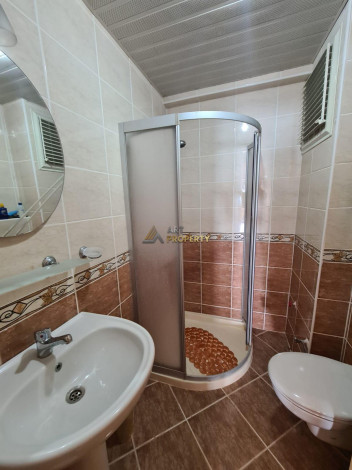 Пятикомнатная квартира большой площади на берегу моря в Махмутларе, 250 м2 - Ракурс 11