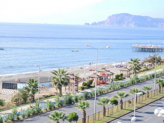 Пятикомнатная квартира большой площади на берегу моря в Махмутларе, 250 м2 - Ракурс 14