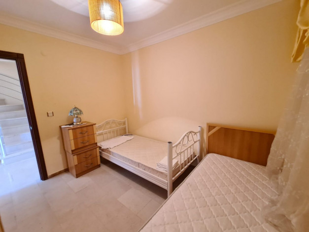 Пятикомнатная квартира большой площади на берегу моря в Махмутларе, 250 м2 - Ракурс 18