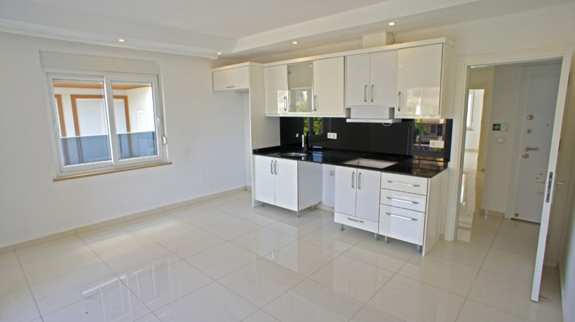 Уютная трехкомнатная квартира в центре Аланьи в районе пляжа Клеопатра, 85 м2 - Ракурс 5