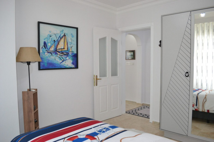 Четырехкомнатная квартира на улице Барбаросса района Махмутлар с частичным видом на море и горы, 130 м2 - Ракурс 13