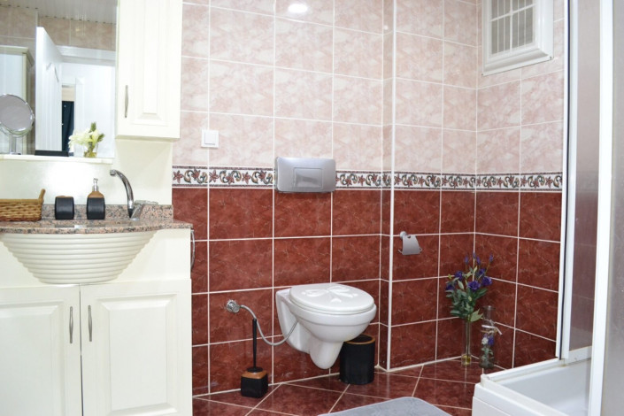 Четырехкомнатная квартира на улице Барбаросса района Махмутлар с частичным видом на море и горы, 130 м2 - Ракурс 25