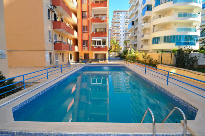 Трехкомнатная квартира с красивой мебелью в 250 метрах от моря в Махмутлар, 100 м2 - Ракурс 3