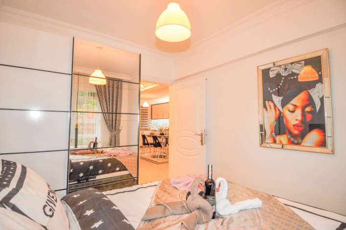 Трехкомнатная квартира с красивой мебелью в 250 метрах от моря в Махмутлар, 100 м2 - Ракурс 8