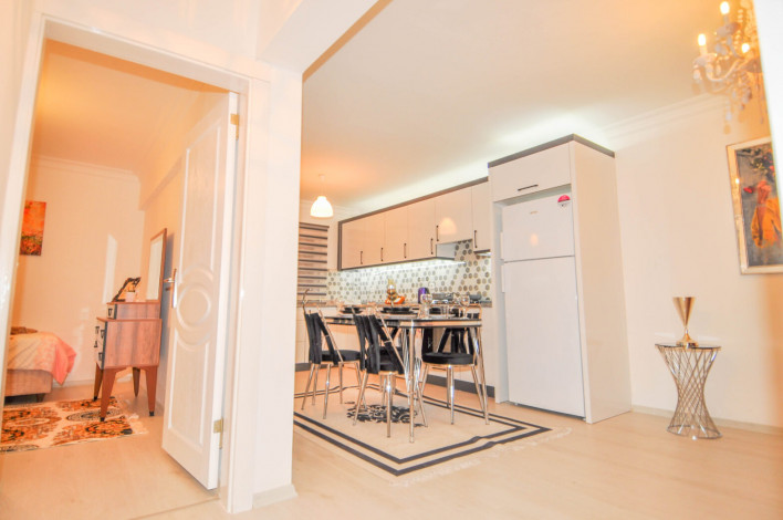 Трехкомнатная квартира с красивой мебелью в 250 метрах от моря в Махмутлар, 100 м2 - Ракурс 13