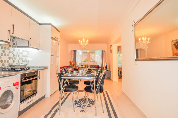 Трехкомнатная квартира с красивой мебелью в 250 метрах от моря в Махмутлар, 100 м2 - Ракурс 15