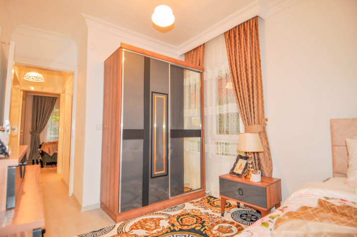 Трехкомнатная квартира с красивой мебелью в 250 метрах от моря в Махмутлар, 100 м2 - Ракурс 28