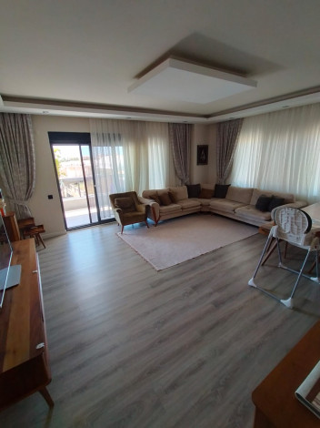 Квартира 4+1 с отдельной кухней в новом доме с развитой инфраструктурой, 180 м2 - Ракурс 31