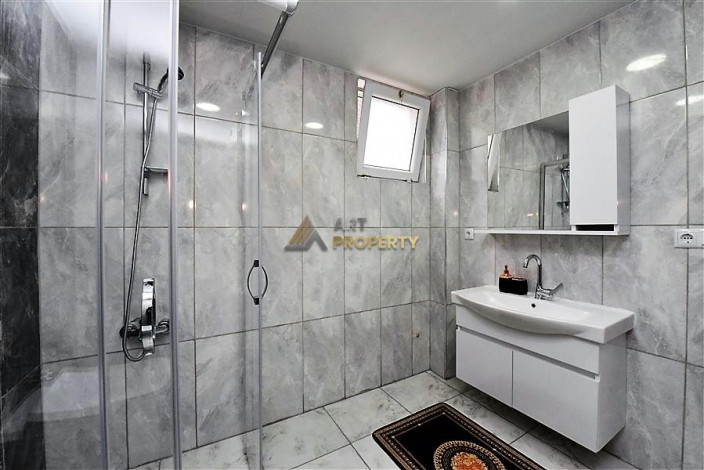 Меблированная трехкомнатная квартира в районе Махмутлар, 120м - Ракурс 9