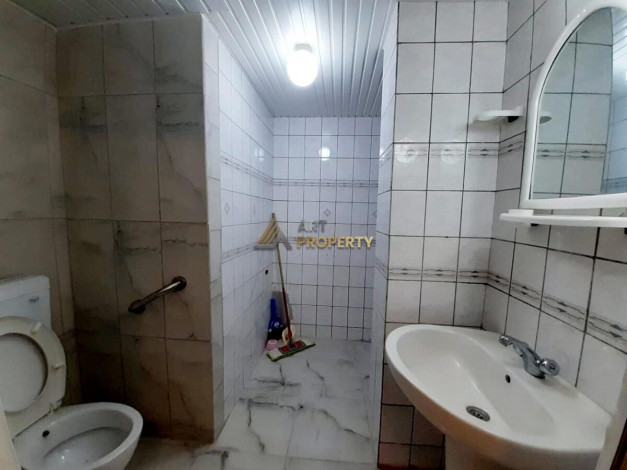 Меблированная двухкомнатная квартира в районе Махмутлар, 50 м2 - Ракурс 2