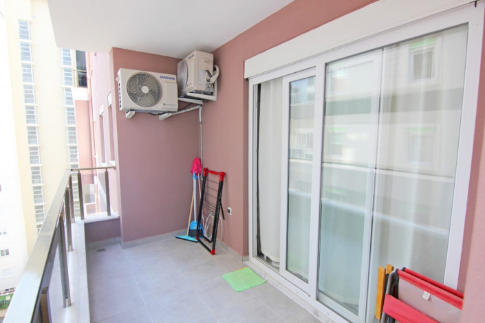 Квартира 1+1 с мебелью в самом центре Махмутлара, 60 м2 - Ракурс 4