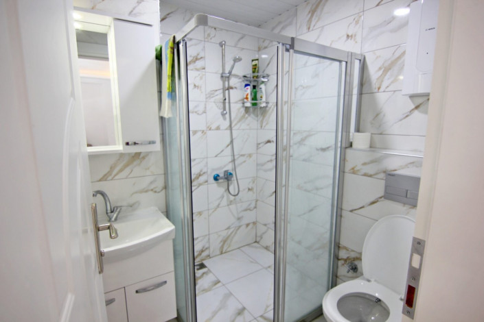 Квартира 1+1 с мебелью в самом центре Махмутлара, 60 м2 - Ракурс 6