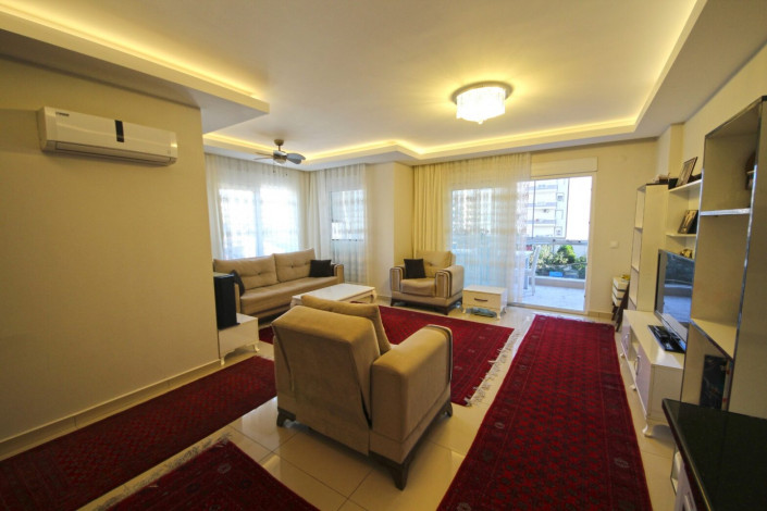 Квартира 1+1 в центральной части Махмутлара с отличной планировкой с мебелью, 70 м2 - Ракурс 7