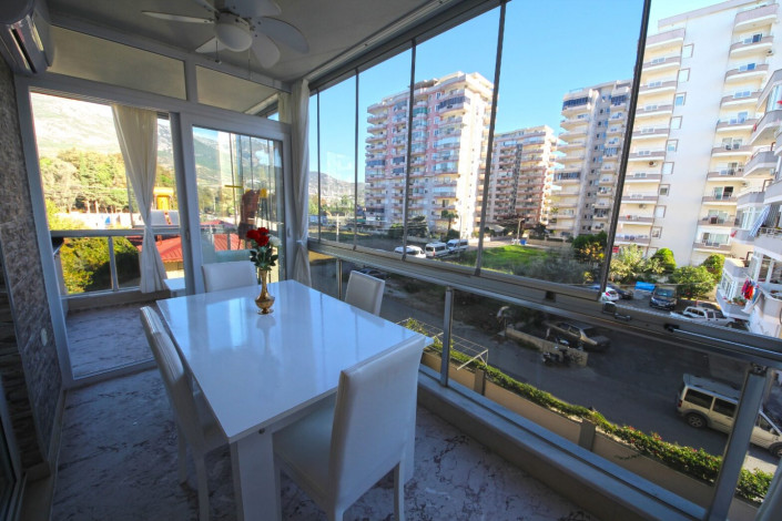 Квартира 1+1 в центральной части Махмутлара с отличной планировкой с мебелью, 70 м2 - Ракурс 11