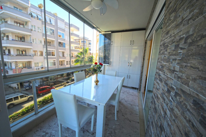 Квартира 1+1 в центральной части Махмутлара с отличной планировкой с мебелью, 70 м2 - Ракурс 13