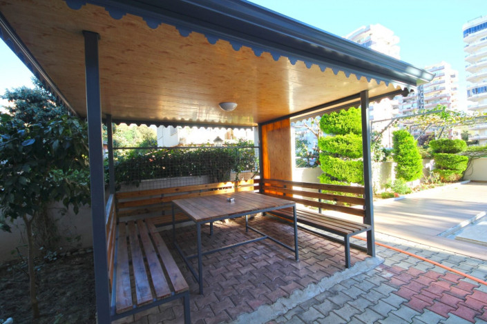 Квартира 1+1 в центральной части Махмутлара с отличной планировкой с мебелью, 70 м2 - Ракурс 27