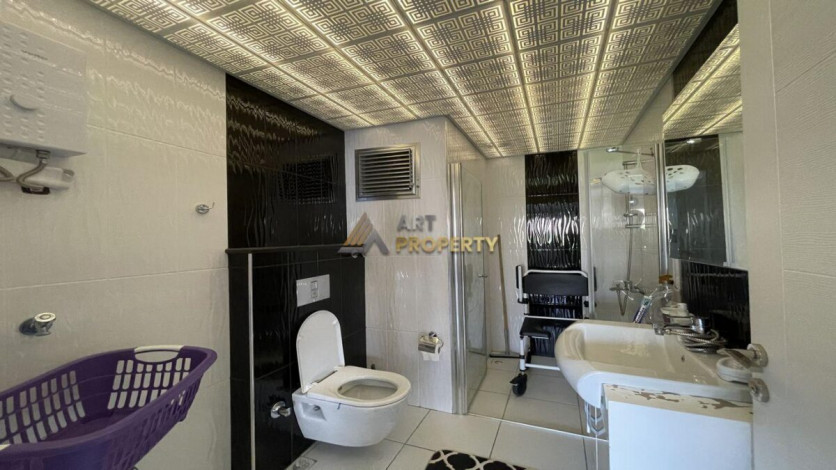 Квартира 1+1 с мебелью с красивым видом на горы в комплексе с развитой инфраструктурой, Махмутлар, 70 м2 - Ракурс 7