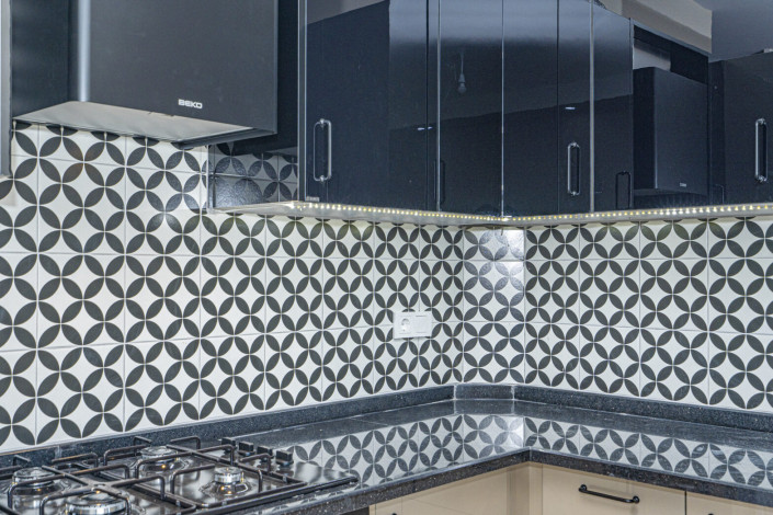 Квартира планировки 1+1 с новой мебелью по отличной цене в районе Газипаша, 45 м2 - Ракурс 14