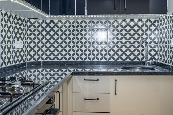 Квартира планировки 1+1 с новой мебелью по отличной цене в районе Газипаша, 45 м2 - Ракурс 15