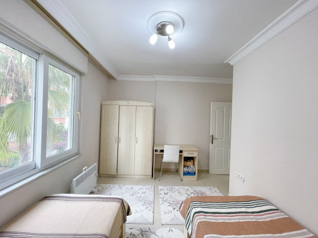 Полностью меблированная квартира 2+1 в районе Махмутлар, 110 м2 - Ракурс 4