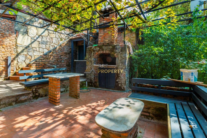 Дом с камином 3+1 с участком вдали от шума и суеты в горах Махмутлара, 260 м2 - Ракурс 11