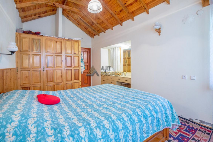 Дом с камином 3+1 с участком вдали от шума и суеты в горах Махмутлара, 260 м2 - Ракурс 22