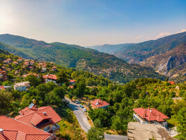 Дом с камином 3+1 с участком вдали от шума и суеты в горах Махмутлара, 260 м2 - Ракурс 55