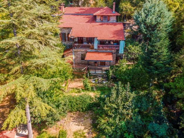 Дом с камином 3+1 с участком вдали от шума и суеты в горах Махмутлара, 260 м2 - Ракурс 61