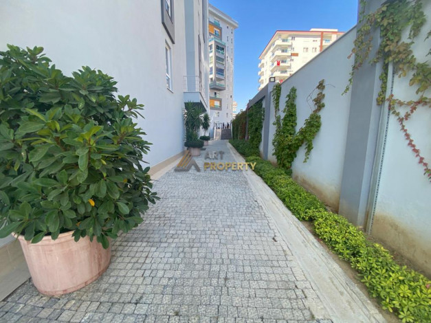 Квартира 1+1 с новой мебелью в Махмутларе, 55 м2 - Ракурс 33