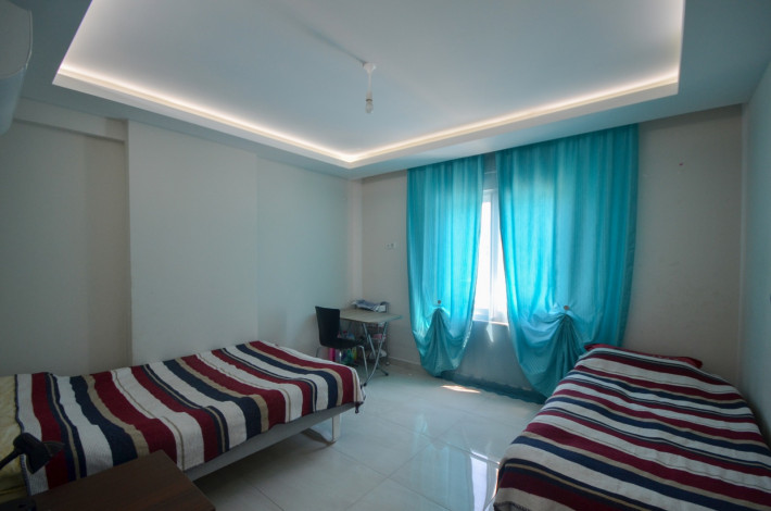 Квартира 1+1 в комплексе с инфраструктурой в начале Махмутлара, 75 м2 - Ракурс 2