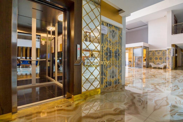 Квартира 1+1 с мебелью в комплексе на первой линии моря в Махмутларе, 66 м2 - Ракурс 25