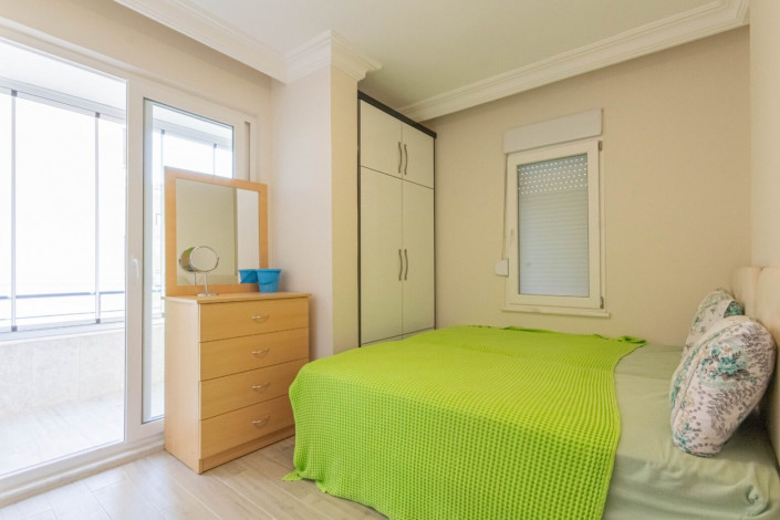 Квартира 3+1 с ремонтом в районе Махмутлар в комплексе на центральной улице, 130 м2 - Ракурс 9