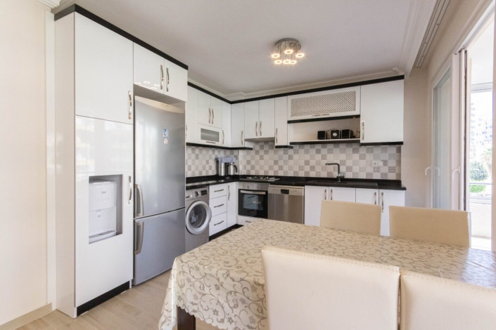 Квартира 3+1 с ремонтом в районе Махмутлар в комплексе на центральной улице, 130 м2 - Ракурс 13