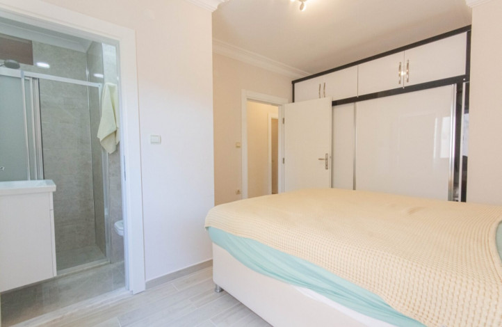 Квартира 3+1 с ремонтом в районе Махмутлар в комплексе на центральной улице, 130 м2 - Ракурс 15