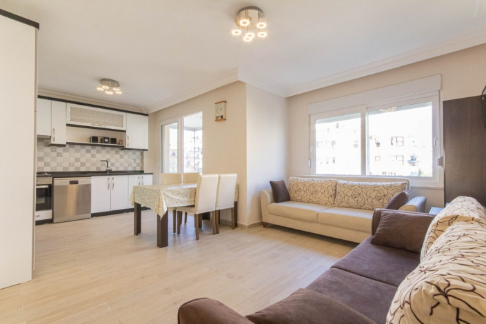 Квартира 3+1 с ремонтом в районе Махмутлар в комплексе на центральной улице, 130 м2 - Ракурс 19