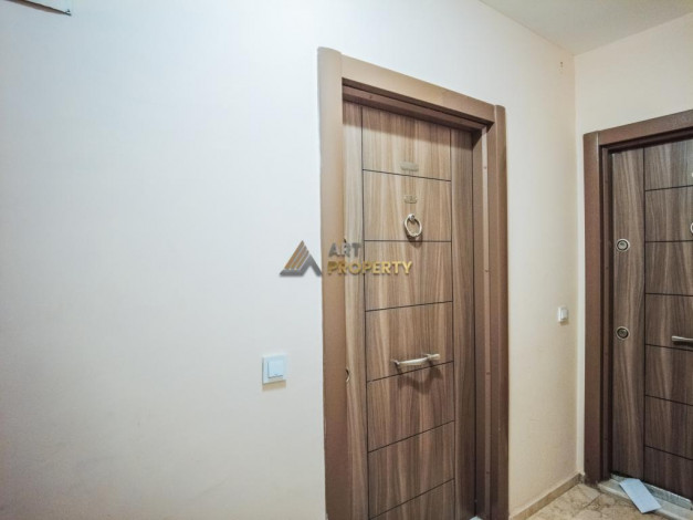 Срочная продажа квартиры 1+1 с мебелью в центре Махмутлара, 55 м2 - Ракурс 9