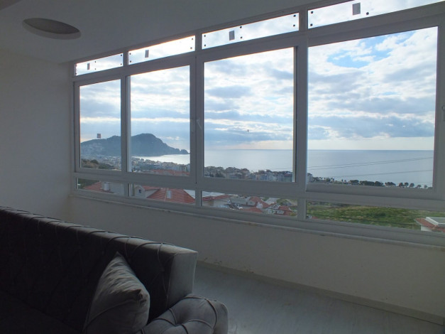 Квартира 2+1 в центральной части Алании с собственным садом и видом на море, 100 м2 - Ракурс 7