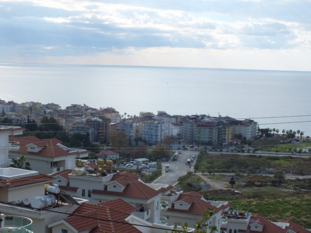 Квартира 2+1 в центральной части Алании с собственным садом и видом на море, 100 м2 - Ракурс 10