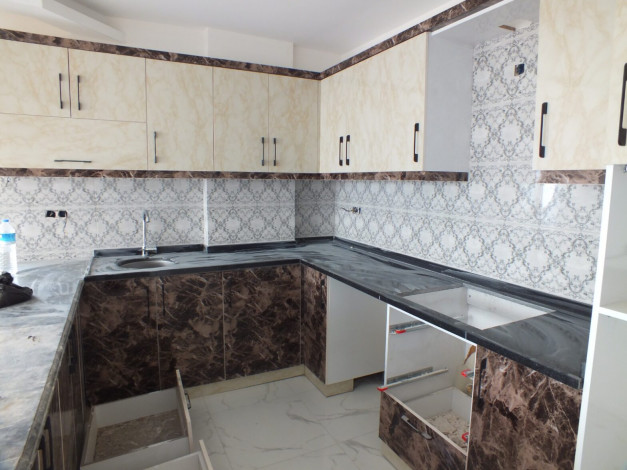 Квартира 2+1 в центральной части Алании с собственным садом и видом на море, 100 м2 - Ракурс 12