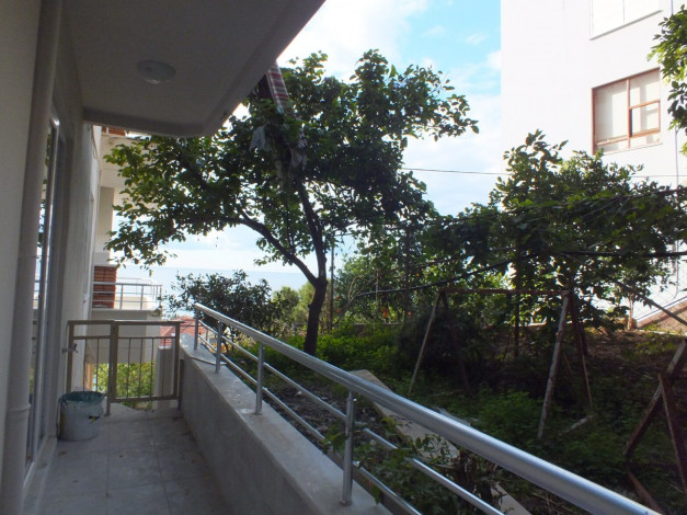 Квартира 2+1 в центральной части Алании с собственным садом и видом на море, 100 м2 - Ракурс 27