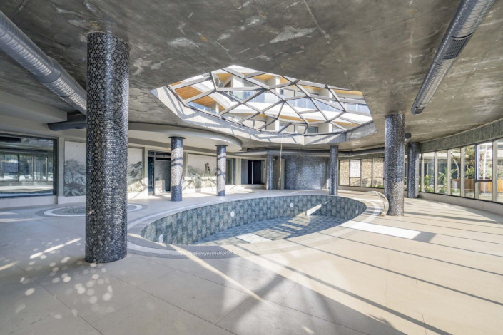 Просторная трехкомнатная квартира в шикарном комплексе в районе Каргыджак, 140 м2 - Ракурс 8